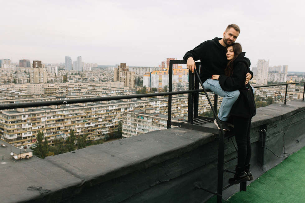 Вечір на даху в Києві