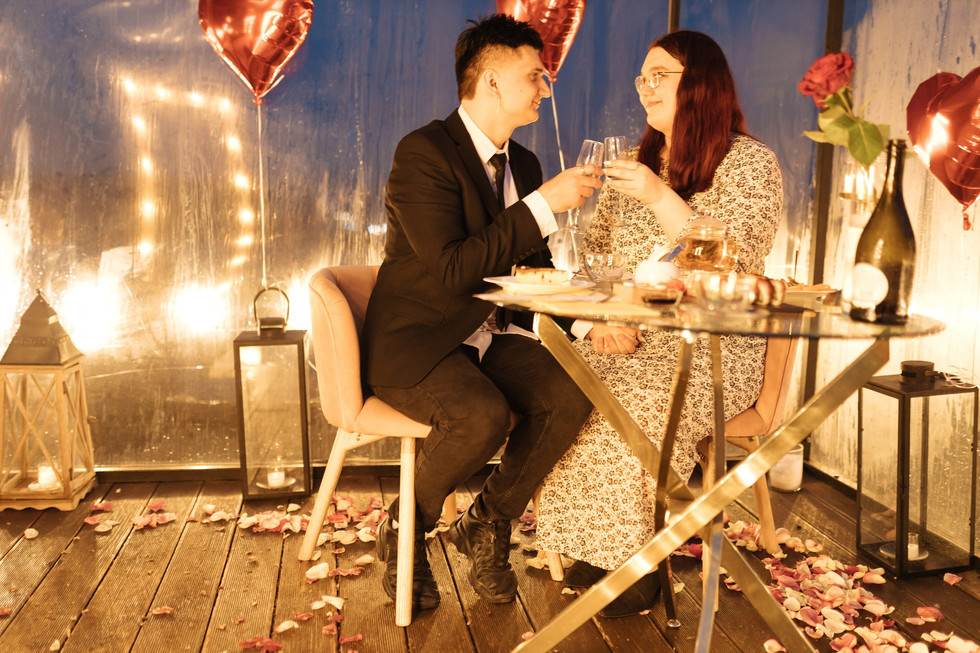 Романтична вечеря на даху в Києві