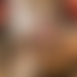  Сімейний відпочинок на даху в  теплий літній вечір