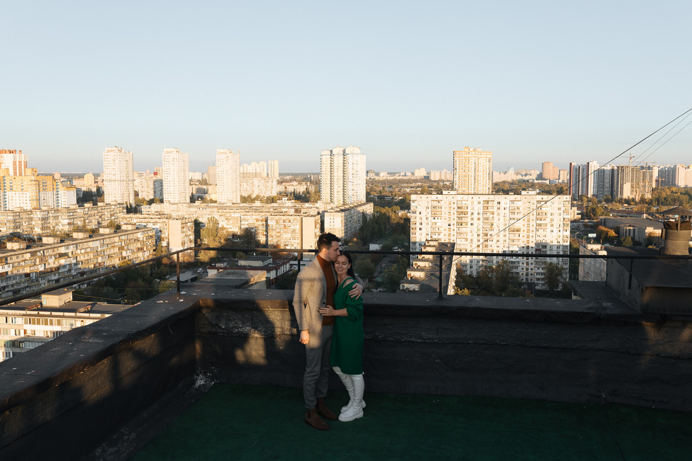 Вечір на даху в Києві