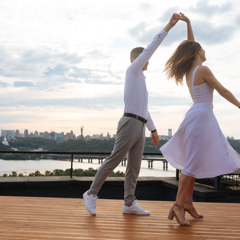 Романтичне літо  для закоханих на даху в Києві