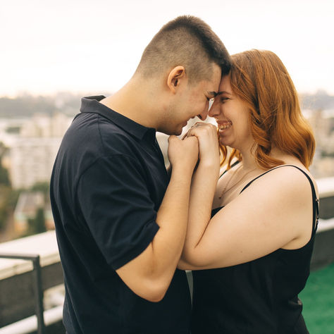 Вечір на даху  київської багатоповерхівки