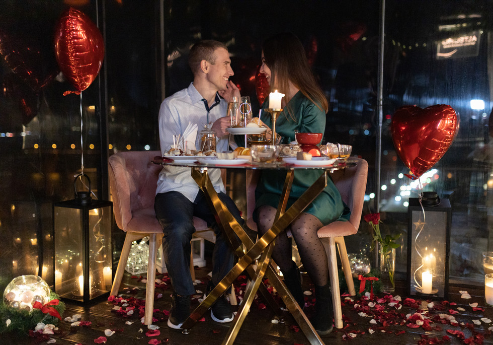 Романтична вечеря. Київ.романтик