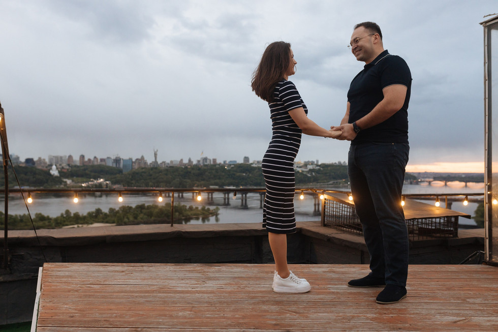 Романтичне побачення на даху. Киїів