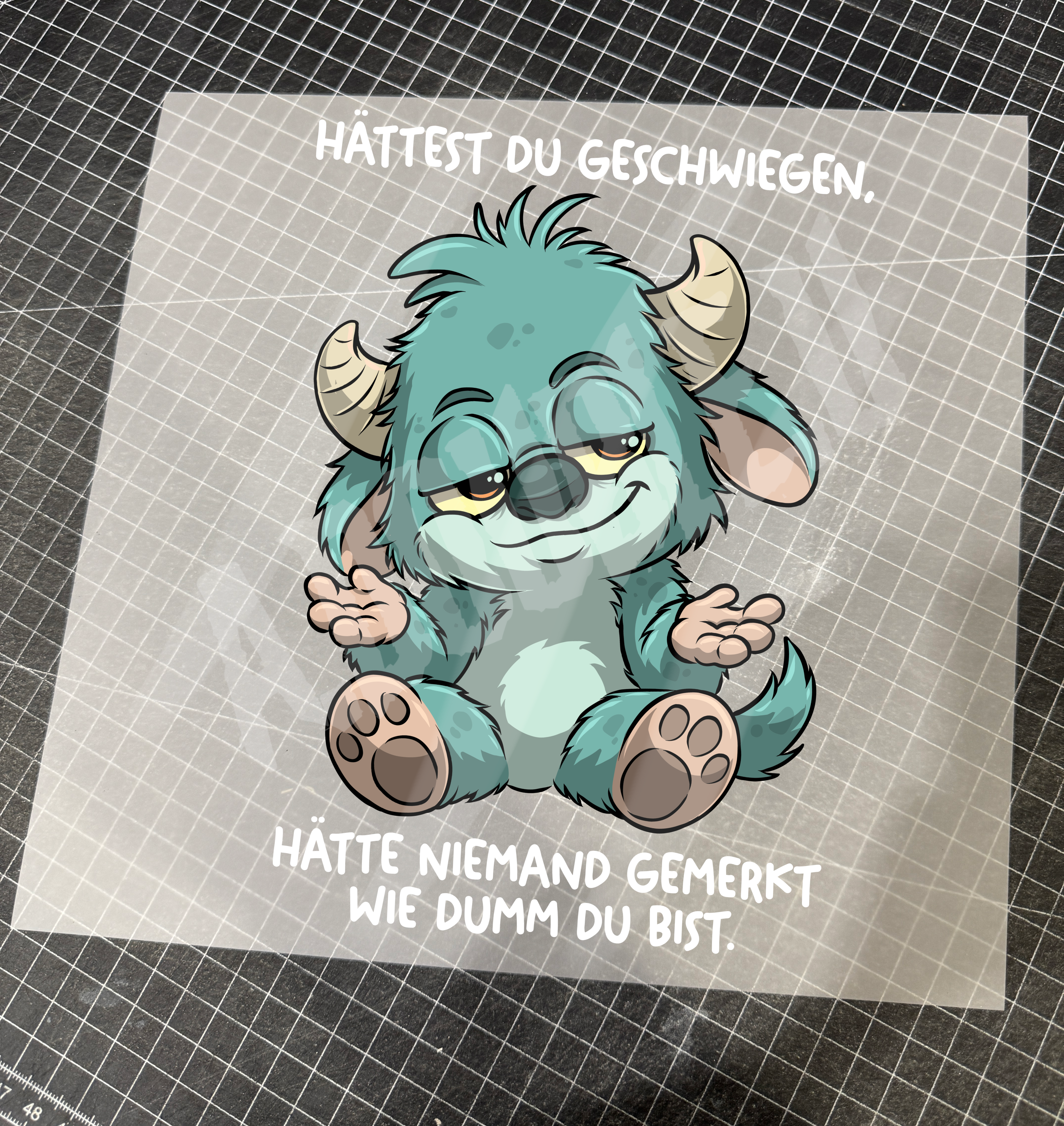 DTF Bügelbild für dunkle Textilien - *Dumm*