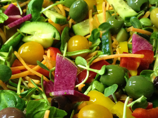 Saladas Criativas: Nutrição e Sabor no Mesmo Prato