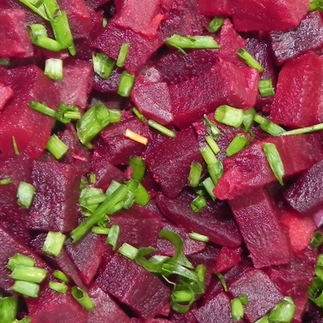 Nossas saladas são um espetáculo à parte – combinações criativas com cereais, grãos, sementes, frutas, folhas e vegetais fresquinhos que tornam cada prato colorido,