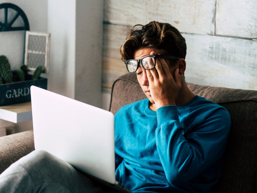 Contre la fatigue des yeux liée aux écrans, voici la méthode 20-20-20 que recommandent les spécialiste