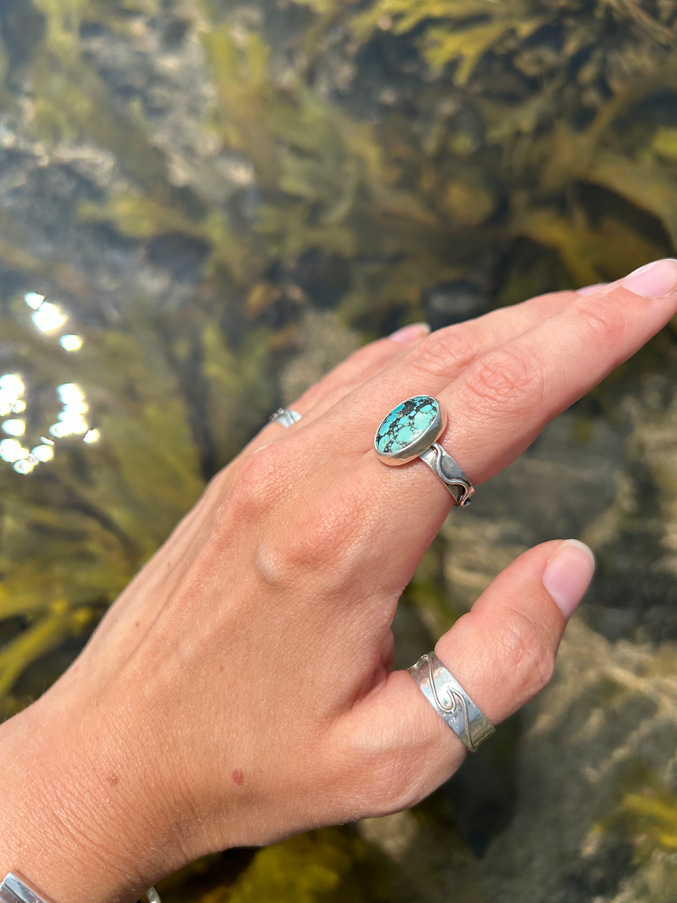 Thumbnail: Wavy Tibetan Turquoise Ring