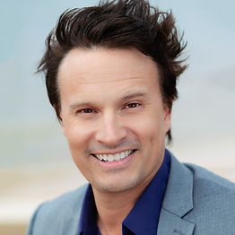 Chris Sheridan Broker Headshot Wide Modi