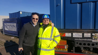 It's a thumbs up from Noel