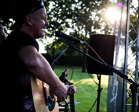Summerbattles-37_edited.jpg