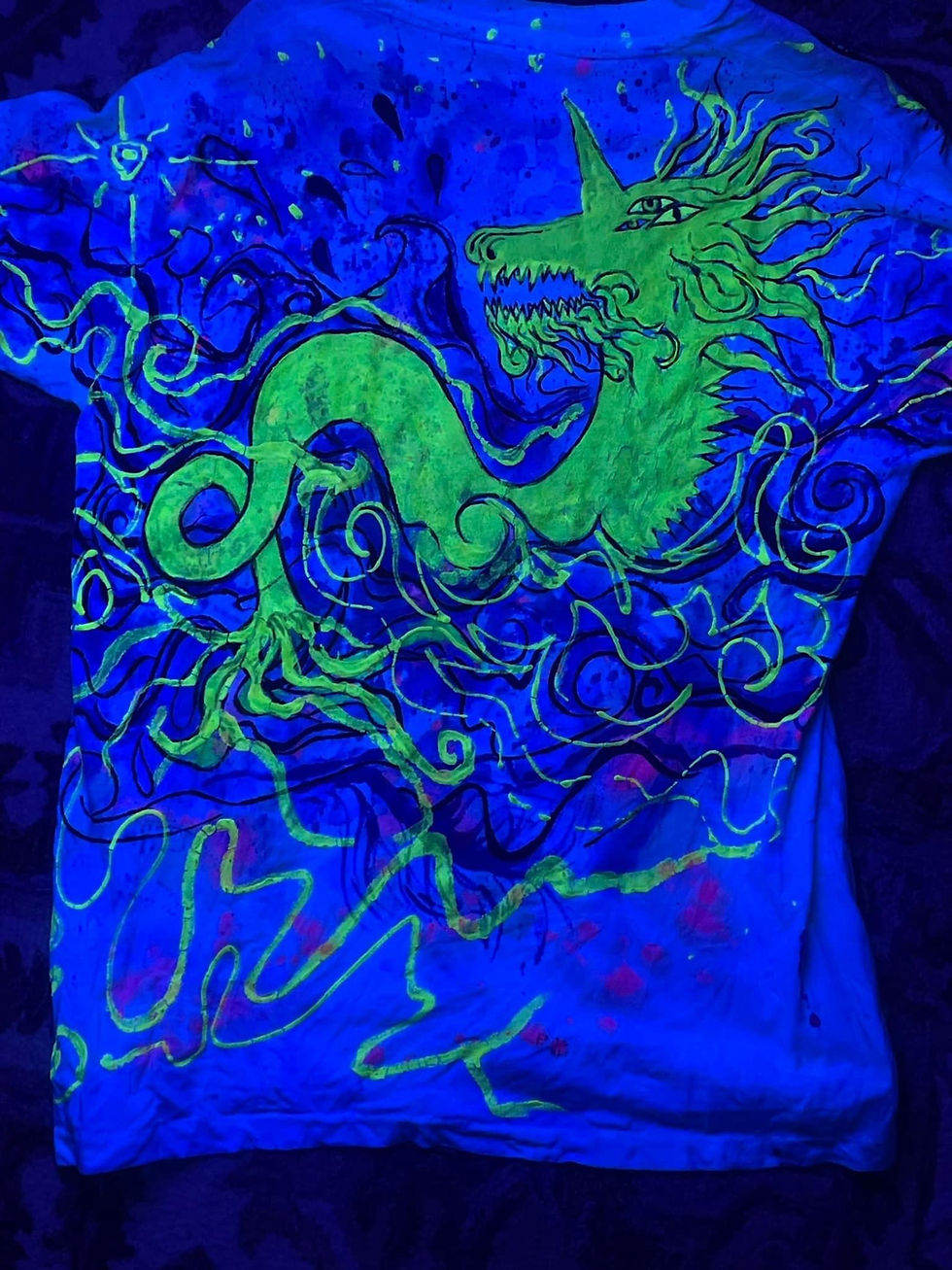 Thumbnail: XL Vintage hand painted cotton tshirt, glows in the dark