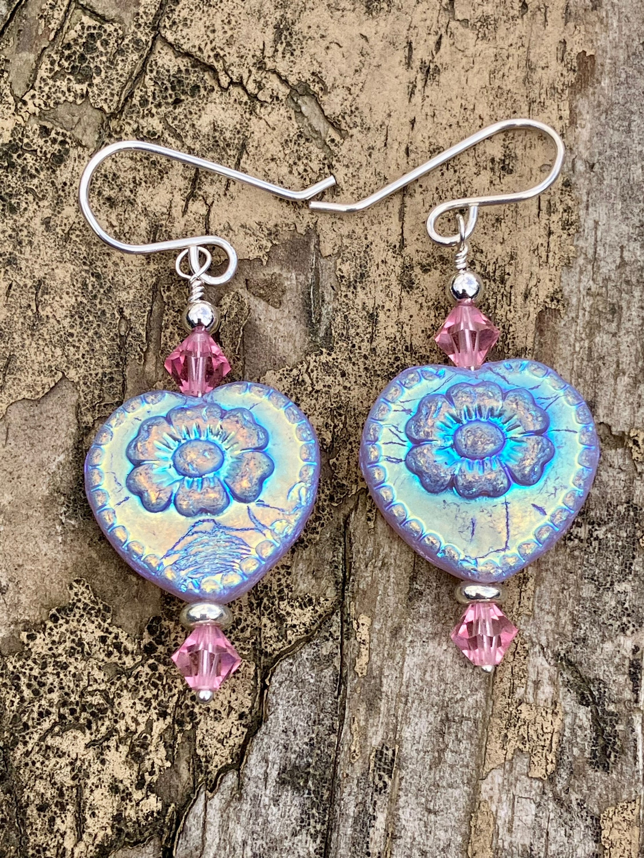 Daisy heart earrings 