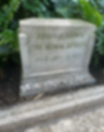 Grave of Johnnie Brown the monkey at Pizza al Fresco in Palm Beach, Florida