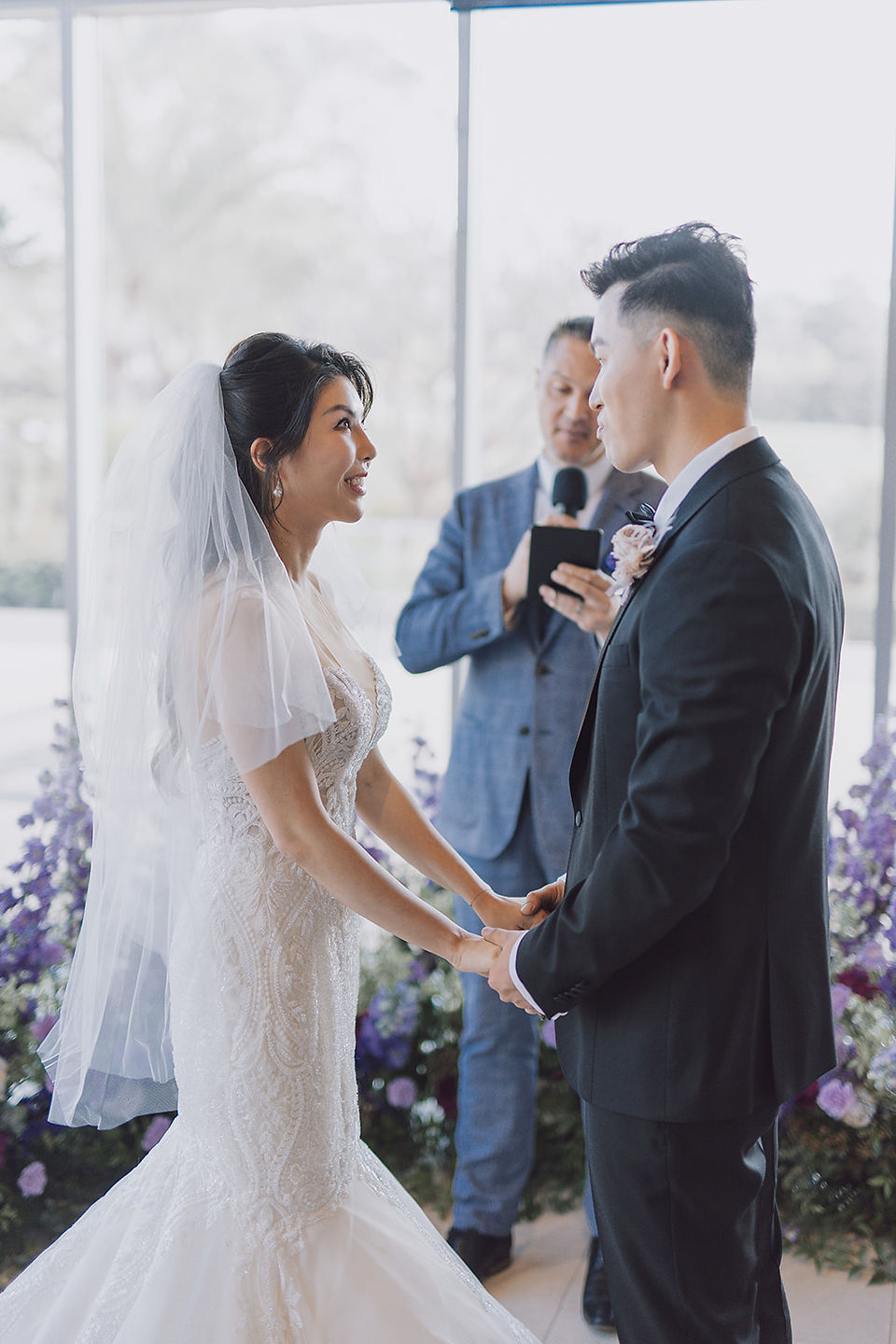 wedding chinese couple smile
