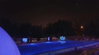 Piscina iluminada