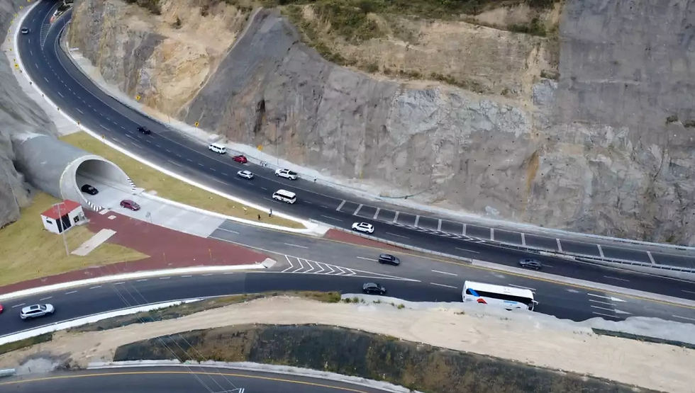 AMLO impulsa revisión de carreteras: cómo te afecta la renegociación de contratos