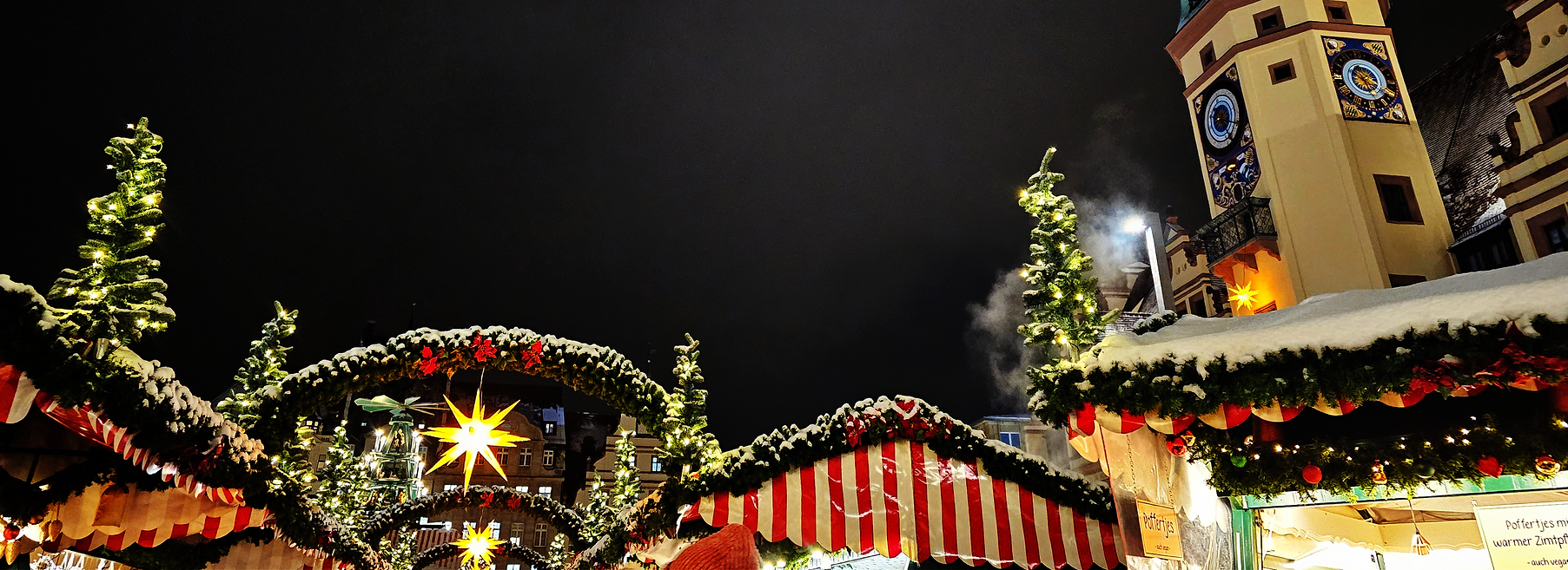 Leipziger Weihnachtsmarkt Rathaus Stände Nacht