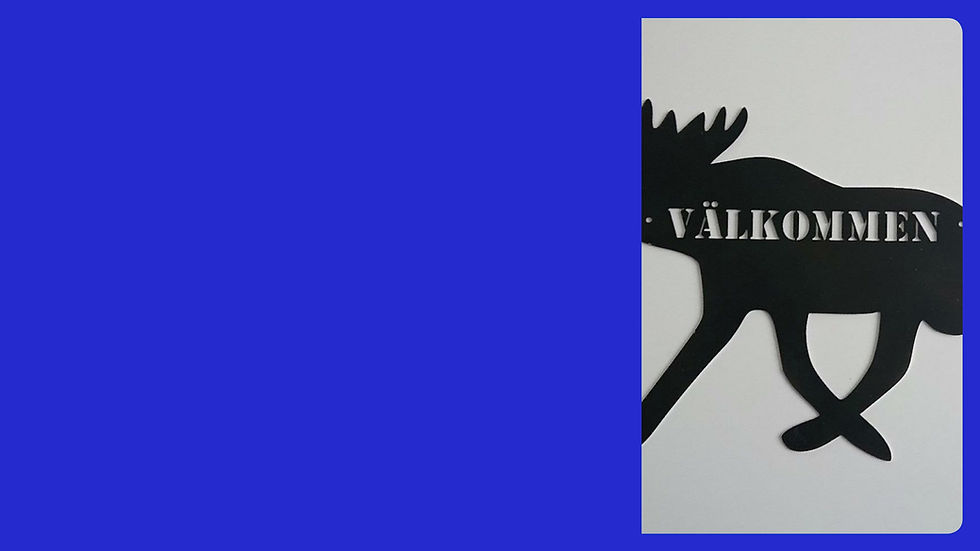 Miniatyrbild: Välkommen-skylt - "Skogens konung..." - svartmålad plåt (TYSK TEXT)