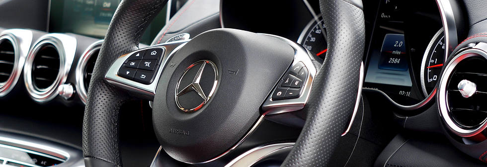 Schoongemaakt interieur Mercedes Benz 