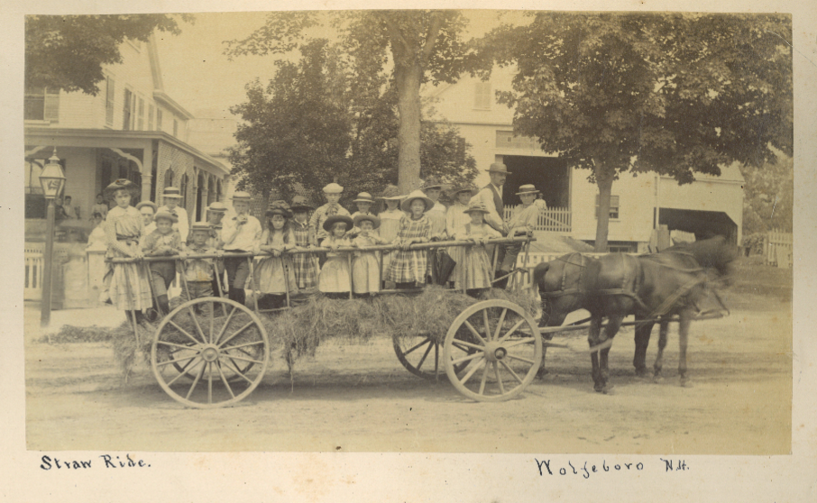 Historic 1. Hay wagon Early 1800's.png