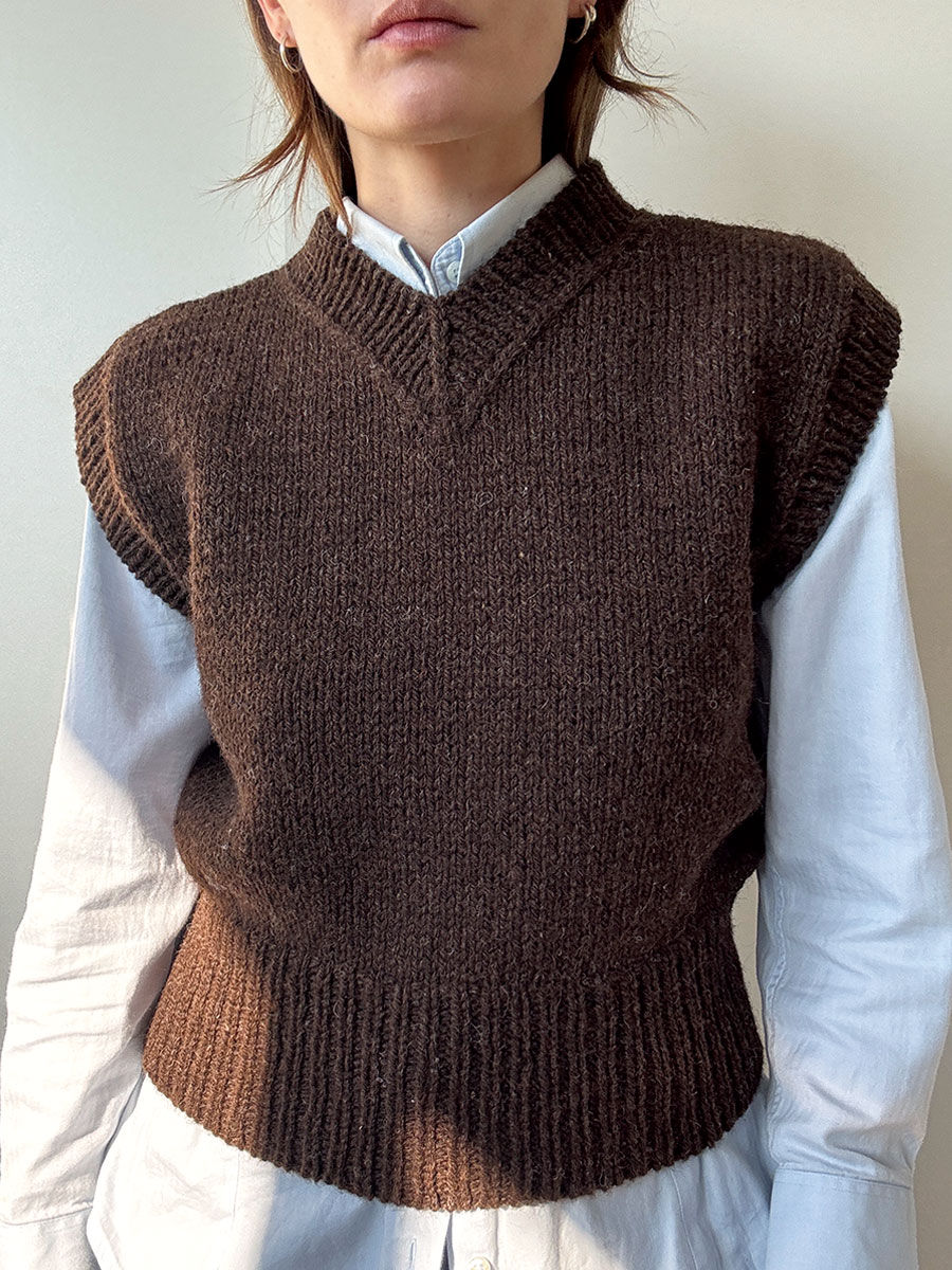 Thumbnail: Willow Vest - Knitting Pattern