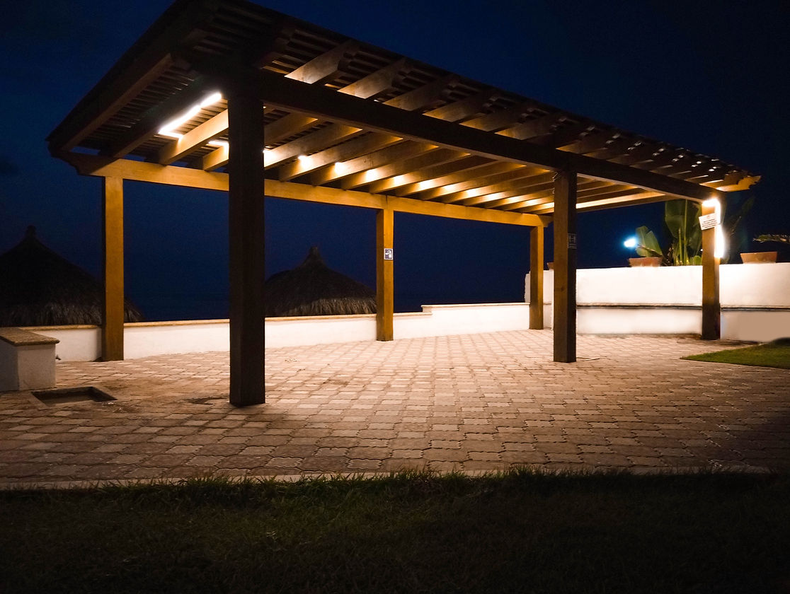 Terraza de noche.JPG