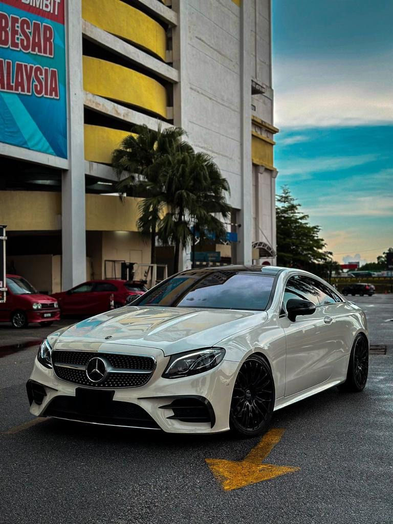Mercedes E300 Coupe