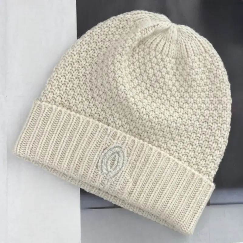 Thumbnail: Unisex Wool Cashmere Knitted Beanie Winter Hat