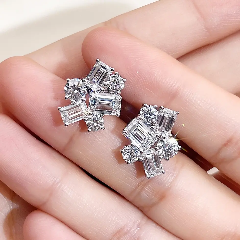 Miniatura: Real Gold Stud Earrings 1CT Emerald Shape  Lab Grown Diamond With IGI Certif 18K