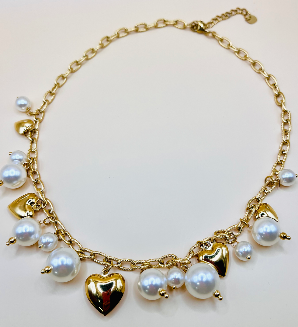 Miniature : Collier  dorée perles et  breloques cœur -  Auryalis