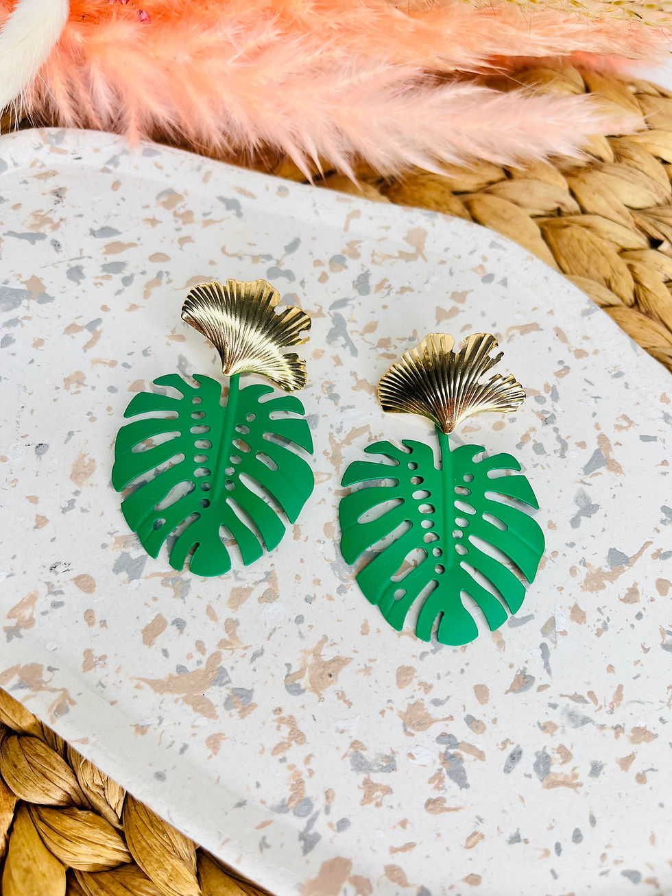 Miniature : Boucles d’oreilles monstera vert  et doré - ORAVA  