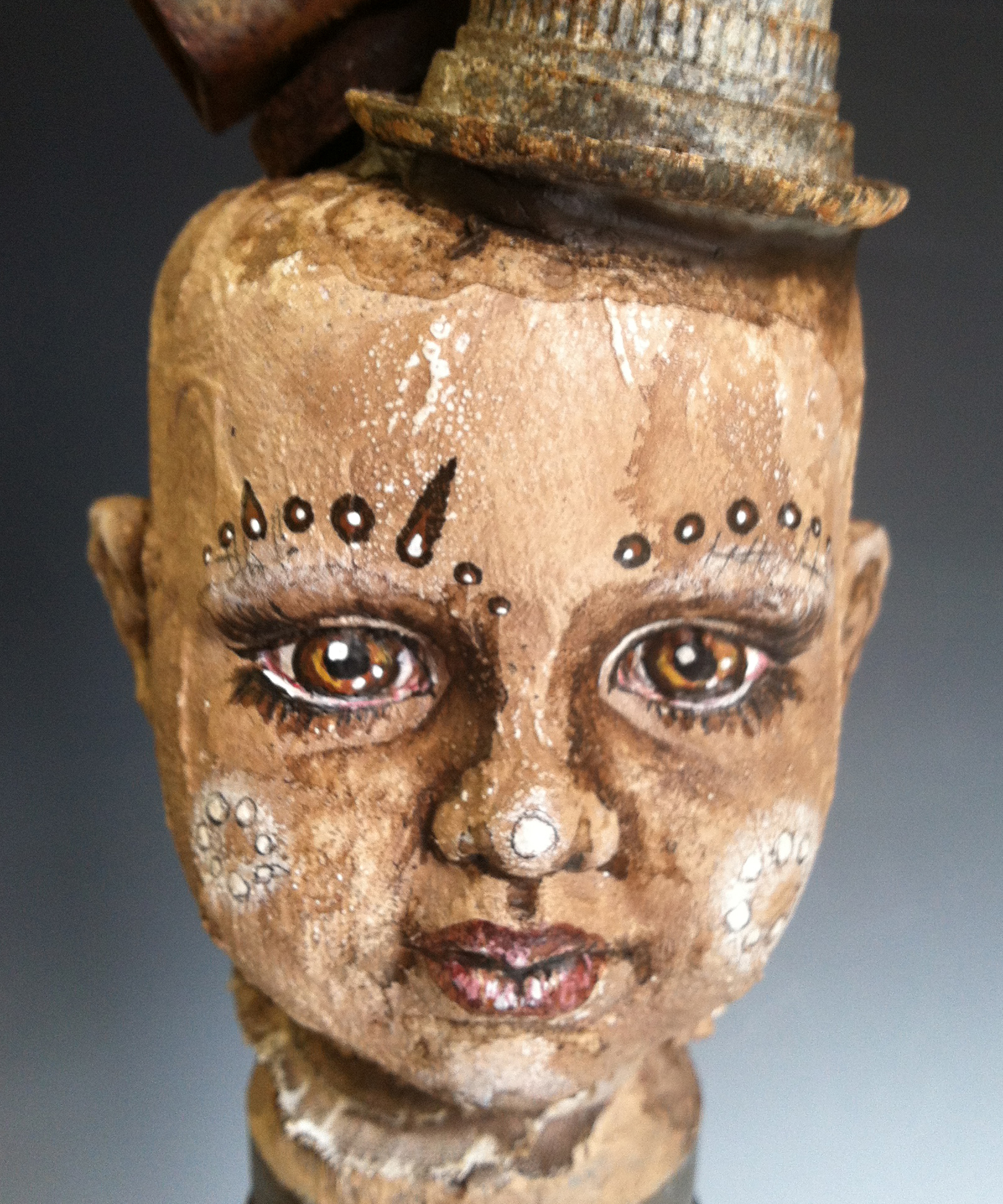 Heart on Her Head detail