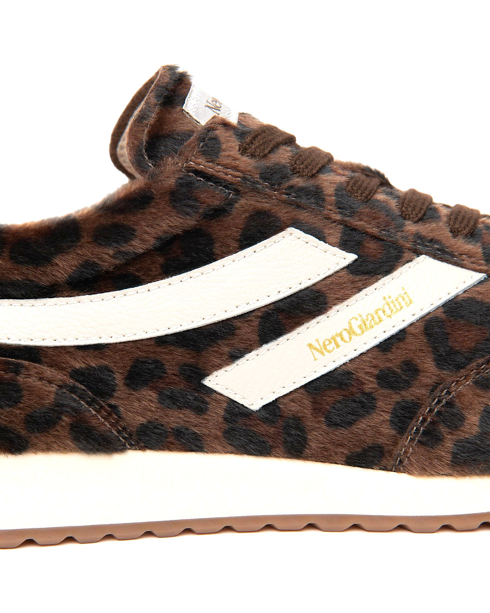 Miniatura: Sneakers "NERO GIARDINI " linea  Donna in pelle color caffè