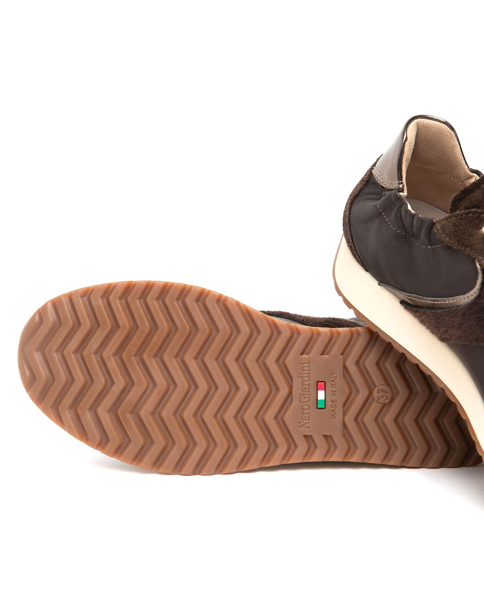 Miniatura: Sneakers "NERO GIARDINI " linea  Donna in pelle color caffè