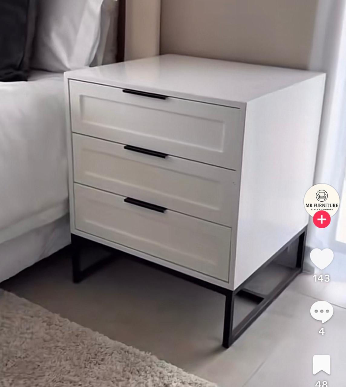 Pedestals set