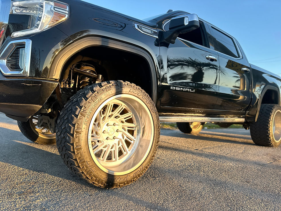 Miniatura: 2021 GMC SIERRA 1500 CREW CAB DENALI PICKUP 4D 5 3/4 FT
