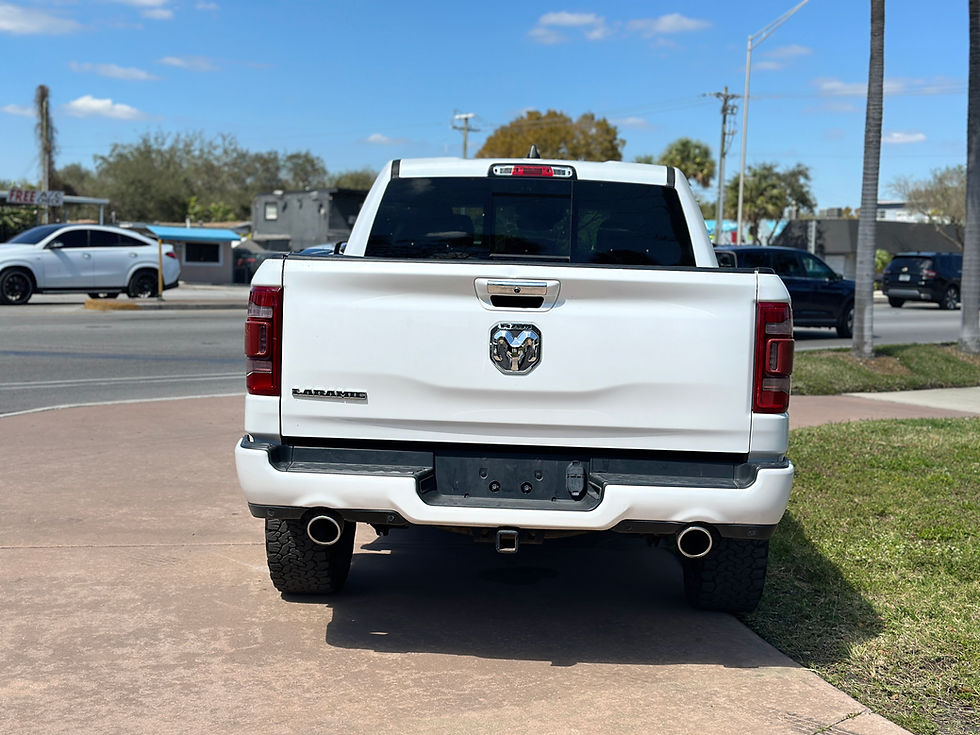 Miniatura: 2022 RAM 1500 CREW CAB LARAMIE PICKUP 4D 5 1/2 FT