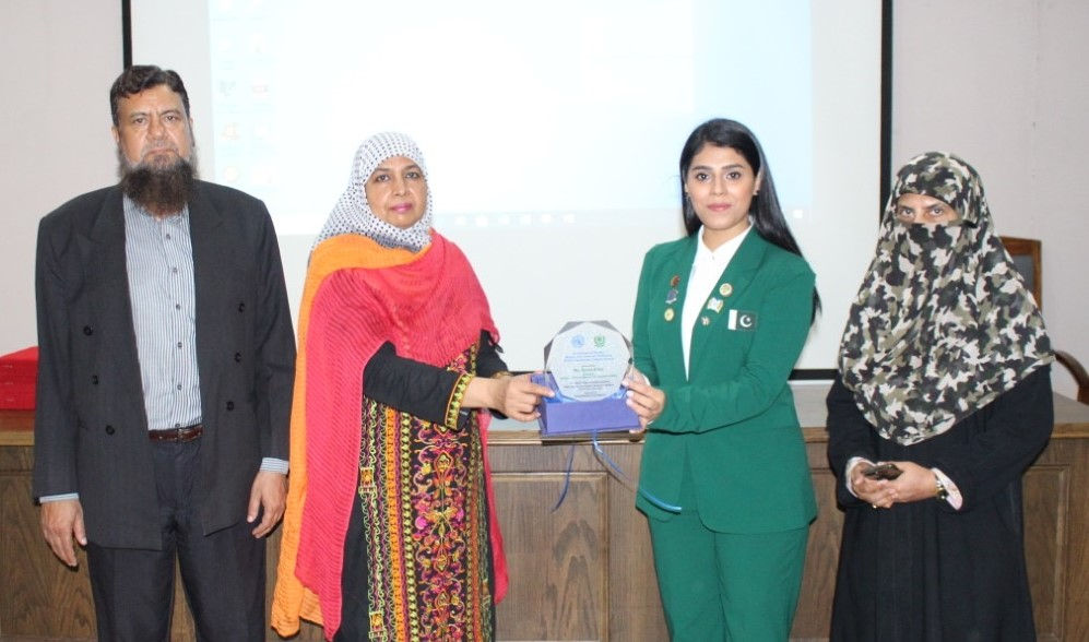 Pakistan Council of Scientific & Industrial Research Sania Alam Conducted Super-Learning Workshop