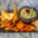 NACHOS SALSA VERDE სალათით