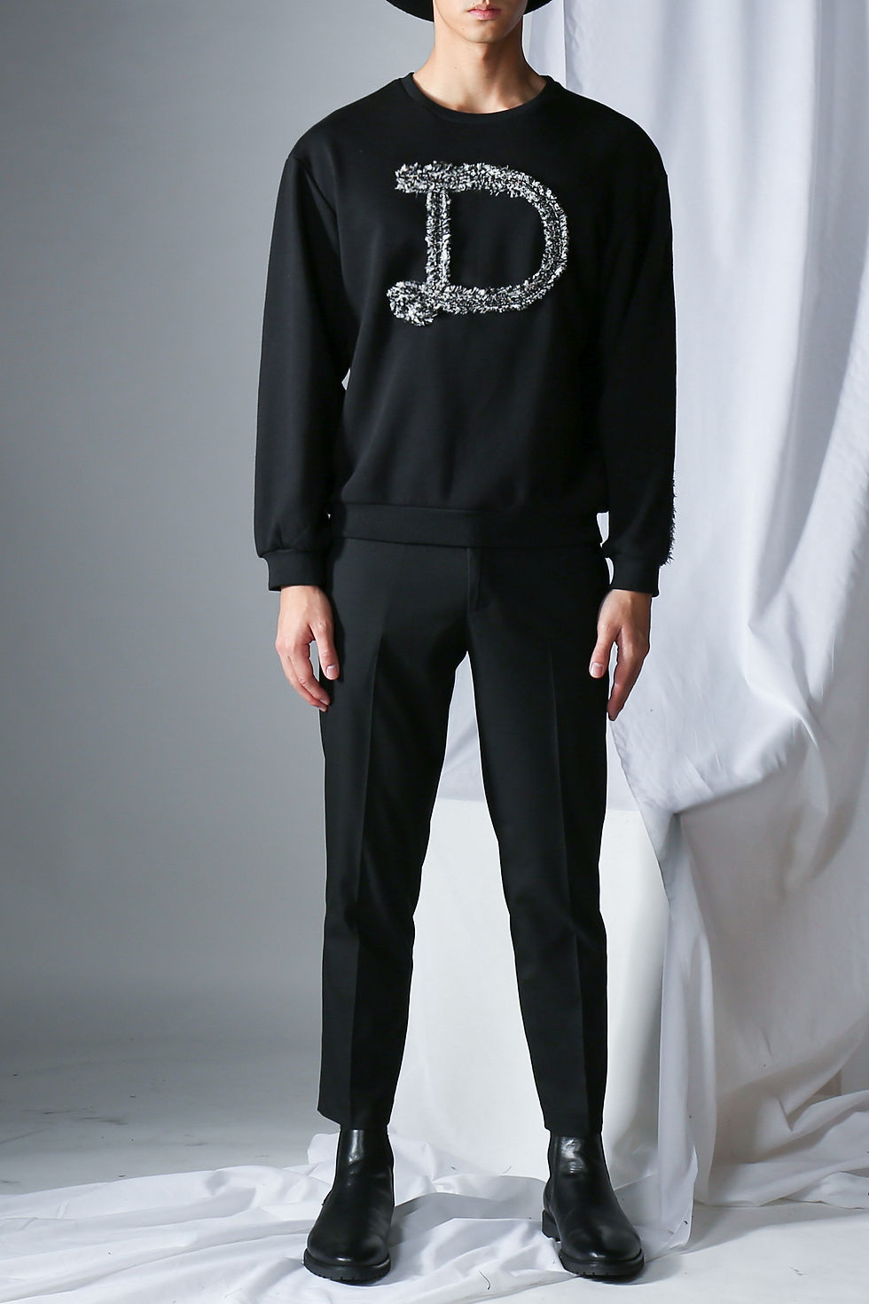 Thumbnail: "D"Tweed Sweatshirt