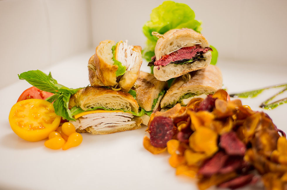 SilverLiningCatering_Catering-Corp_Pic_02.jpg