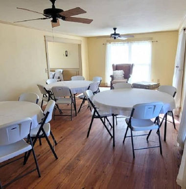 Ozark Acres more banquet seating.jpeg