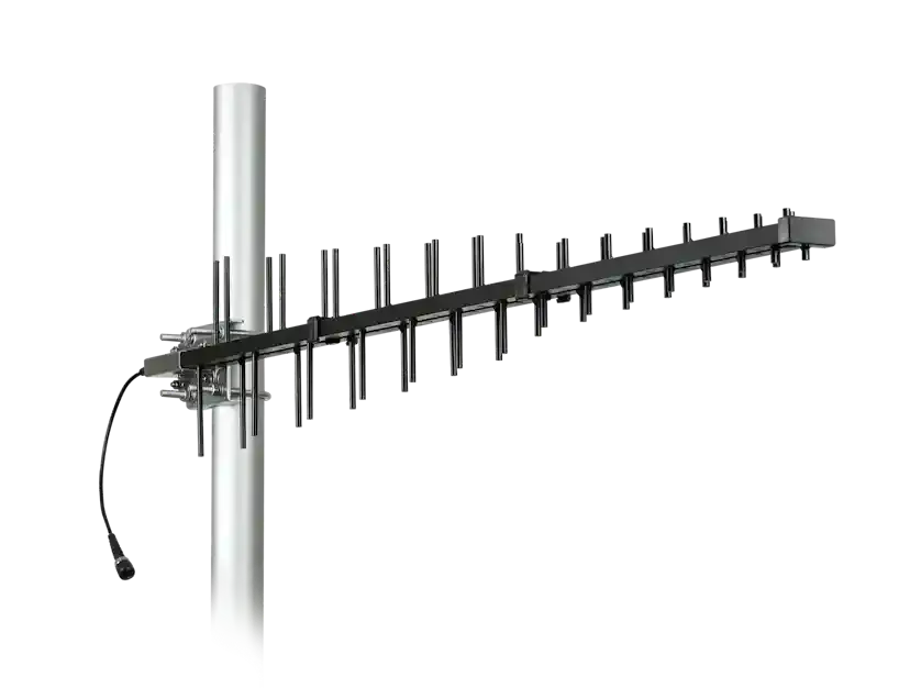 Wilson High Gain LPDA outdoor directional antenna 698–2800 MHz model 311228