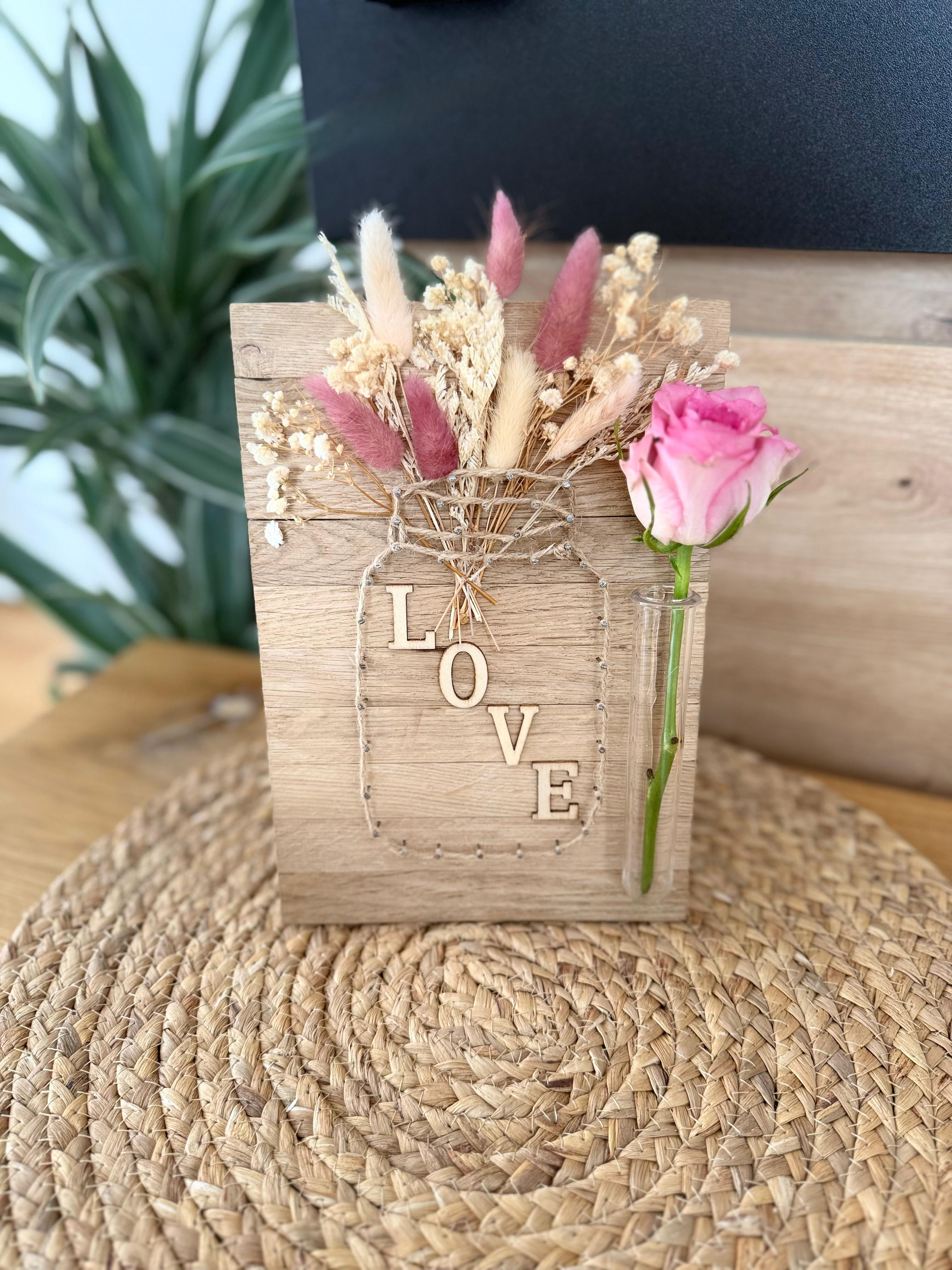 Trockenblumen-Deko-Board aus Holz