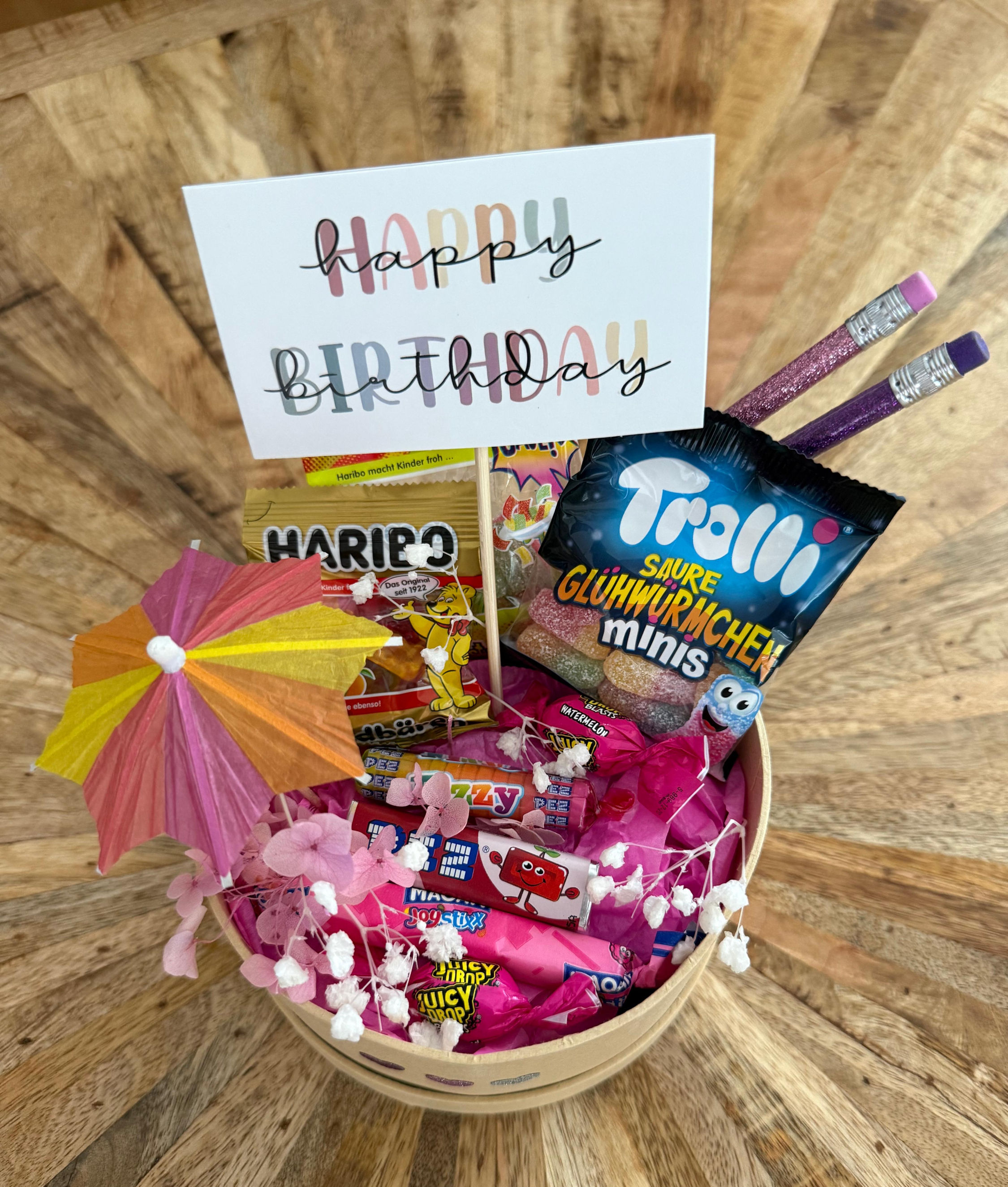 Geschenkbox „Happy Birthday“ – Kinder-Überraschungsbox mit Süßigkeiten