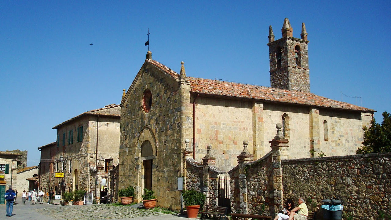 Monteriggioni  Igreja