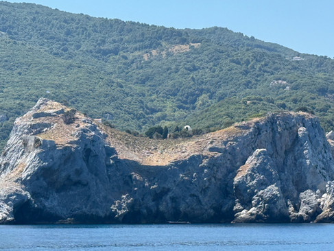 Baía de Kastro, Arquipélogo das Esporades