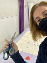 Aprendendo a costurar para viver a bordo